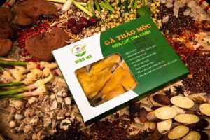 Gà thảo mộc Hoa Cúc Trà Xanh